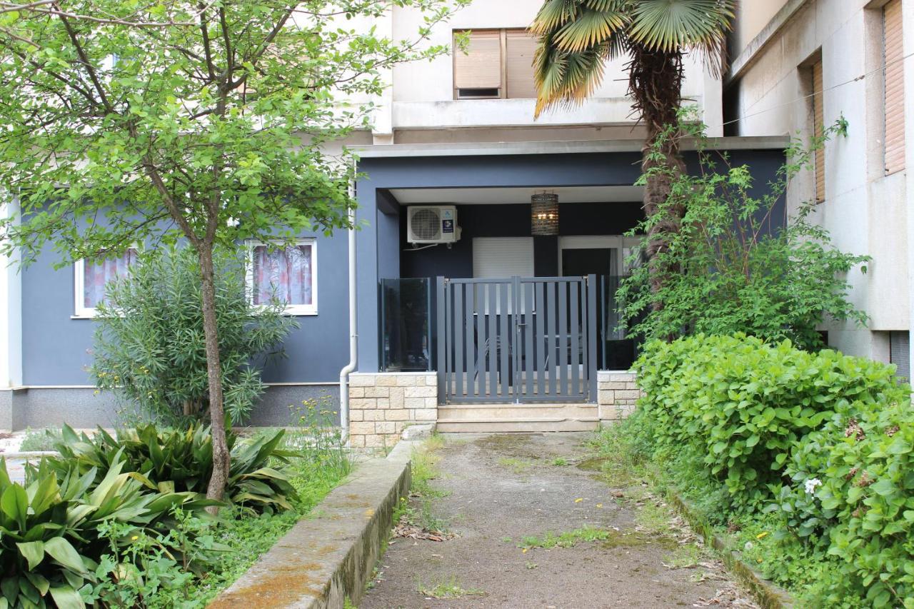 Marine Lux Apartments Pula Zewnętrze zdjęcie