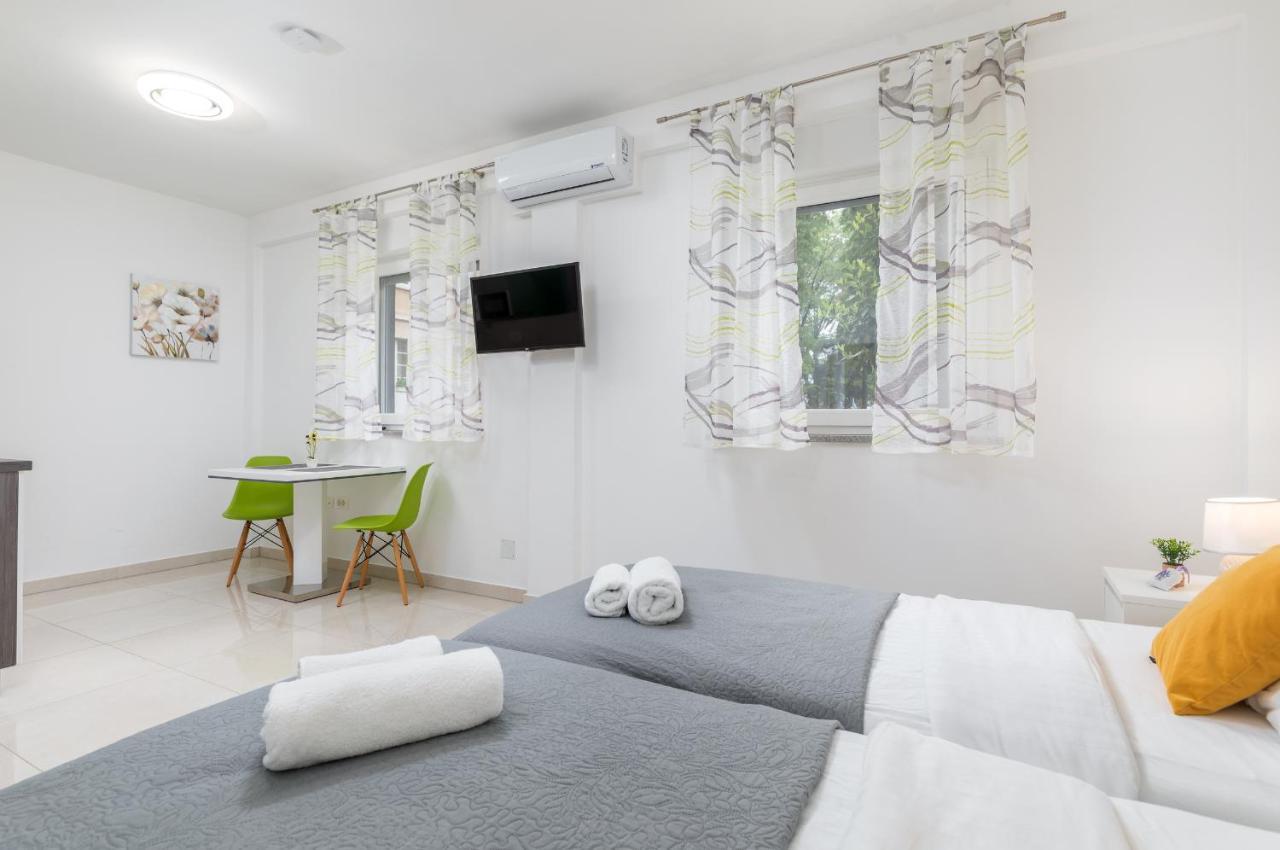 Marine Lux Apartments Pula Zewnętrze zdjęcie